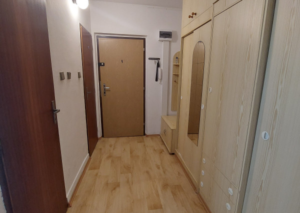 Veľkometrážny 2 izbový byt 70m2 + loggia – Trenčianske Teplice