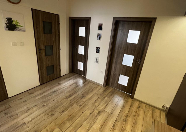 REZERVOVANÝ!- Na predaj krásny 3-izbový byt po rekonštrukcii – pripravený na nasťahovanie!