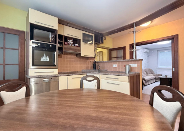 3 izbový byt s garážou a záhradou – Dežerice, okres Bánovce nad Bebravou