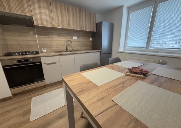 Na prenájom: kompletne zrekonštruovaný 2-izbový byt – Trenčín, Dlhé Hony