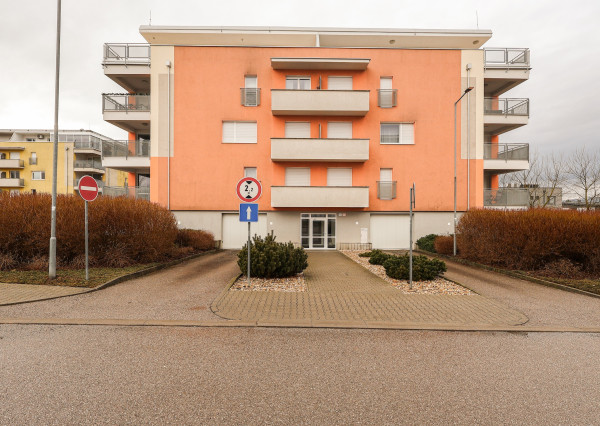 Kompletne vybavený a zariadený 2 izbový byt VILLA PARK Trenčín