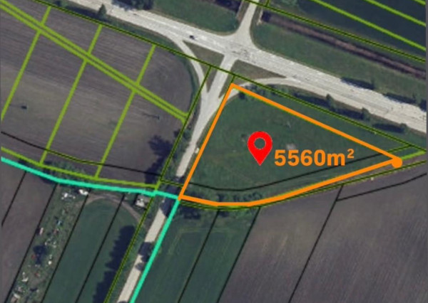 Investičný pozemok 5560 m2 v obci Kravany nad Dunajom , okr. Komárno