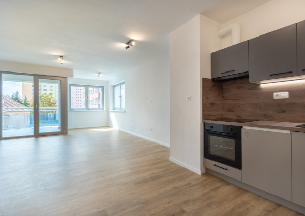 CENTRUM TRENČÍNA | 3-izbová novostavba s 20 m² terás a garážovým státím